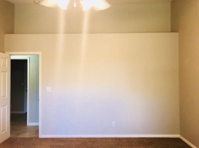 Building Photo - 524 W Russell Ave