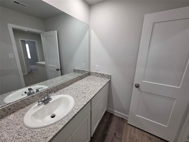Building Photo - 7878 Alset Dr