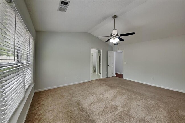 Building Photo - 2926 Cottesford Way SE