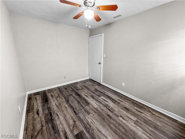 Building Photo - 3744 Estelle Ave