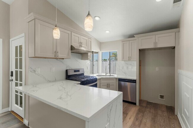 Building Photo - 25690 Monica Way