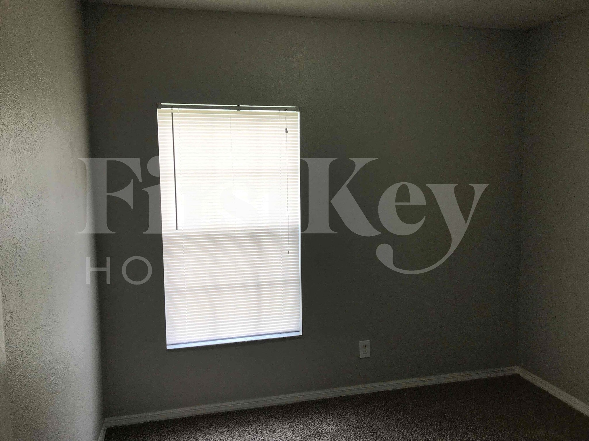 Building Photo - 5351 Sylvania Ave