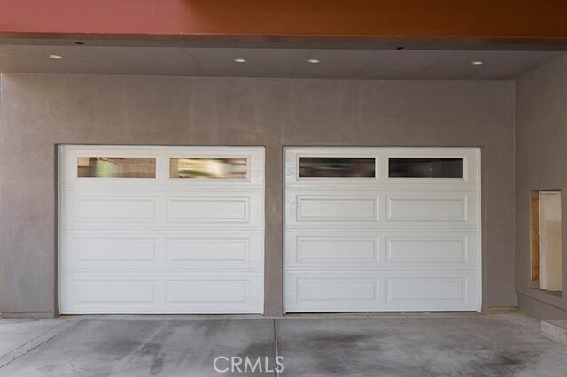 Building Photo - 3238 Montrose