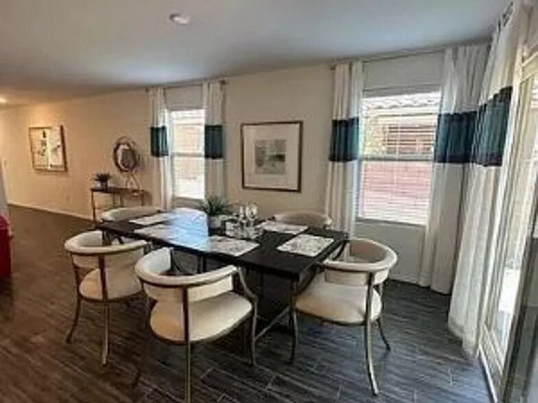 Building Photo - 13037 E Iron Chief Dr