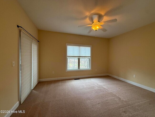 Building Photo - 66 Cypress Cir