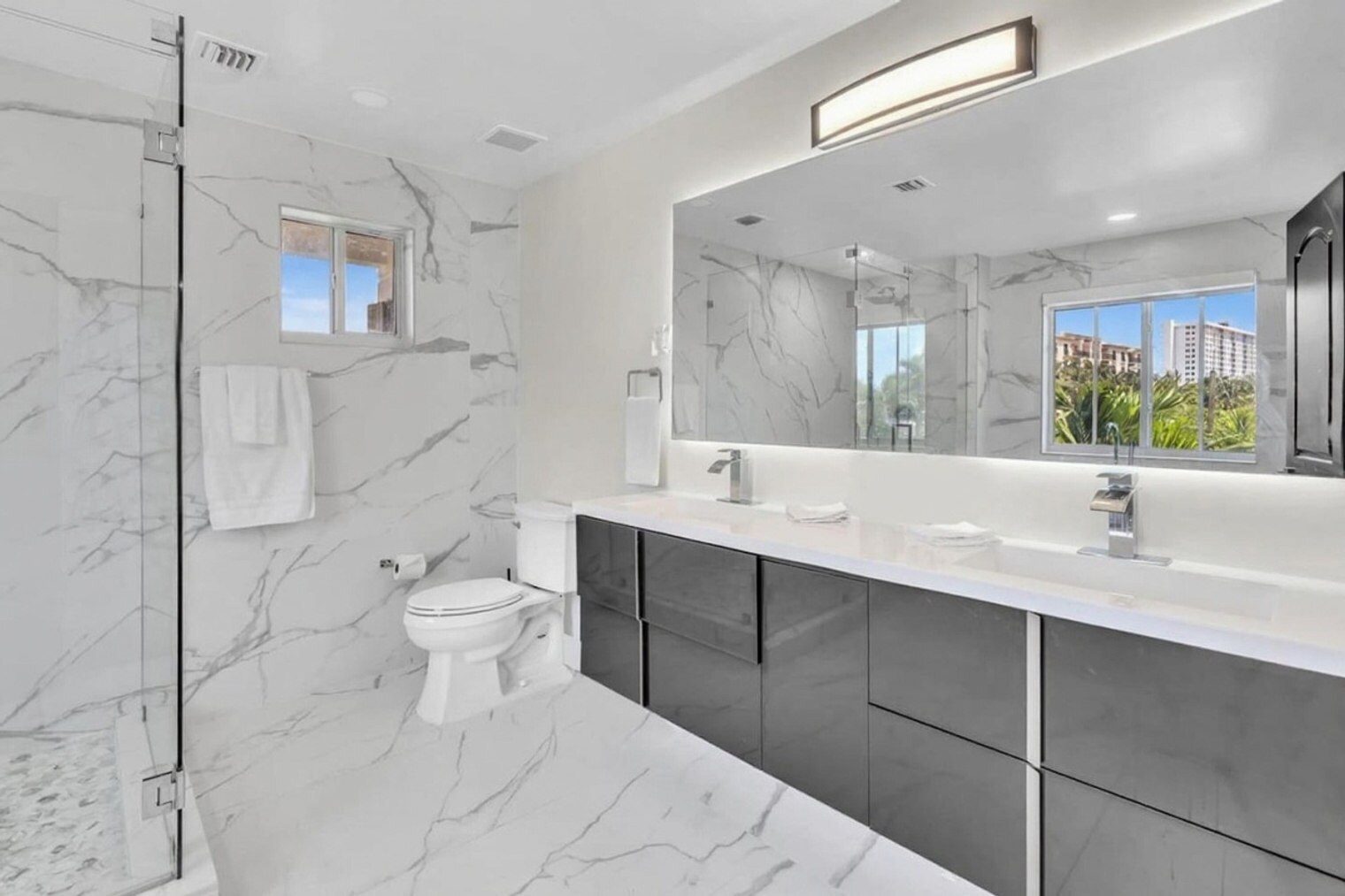 Building Photo - 2609 Center Ave