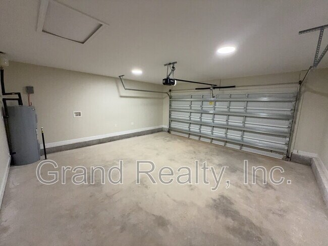 Building Photo - 4026 Roxies Ln