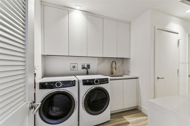 Building Photo - 3101 Bayshore Blvd