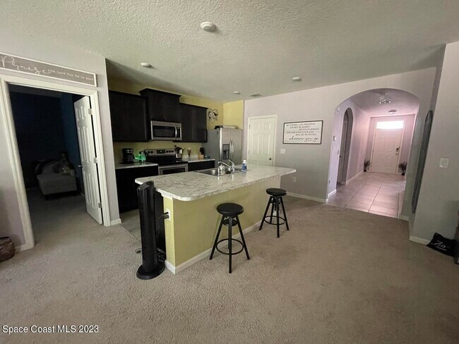 Building Photo - 6834 Soaring Ln