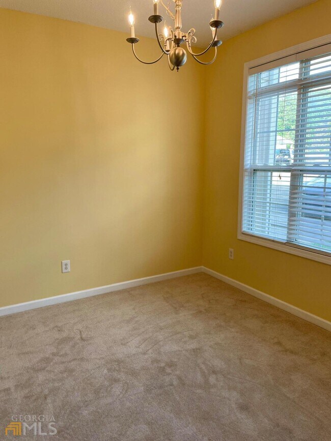 Building Photo - 237 Timber Wolf Trail