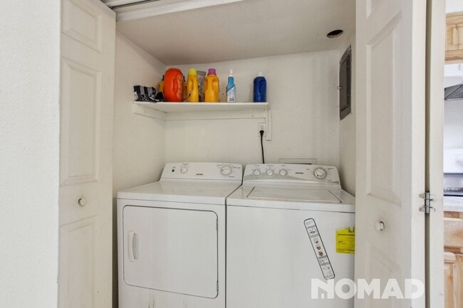 Building Photo - Charming 3BR Townhome in Boulder