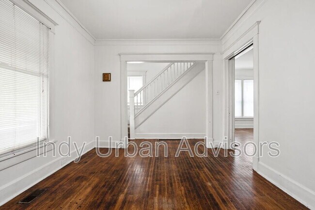Building Photo - 418 N Drexel Ave