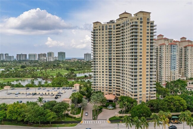 Building Photo - 19501 W Country Club Dr