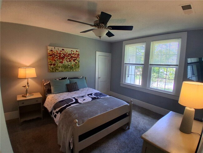 Building Photo - 506 Pinckney St