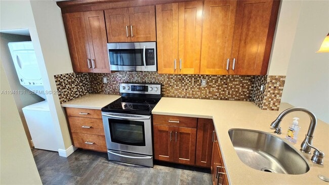 Building Photo - 14273 SW 121st Pl