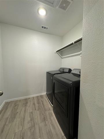 Building Photo - 6033 Seguin Ct