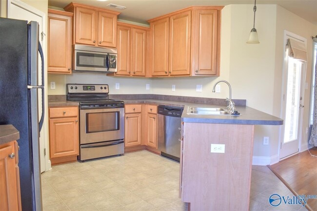 Building Photo - 226 Fields Pond Dr