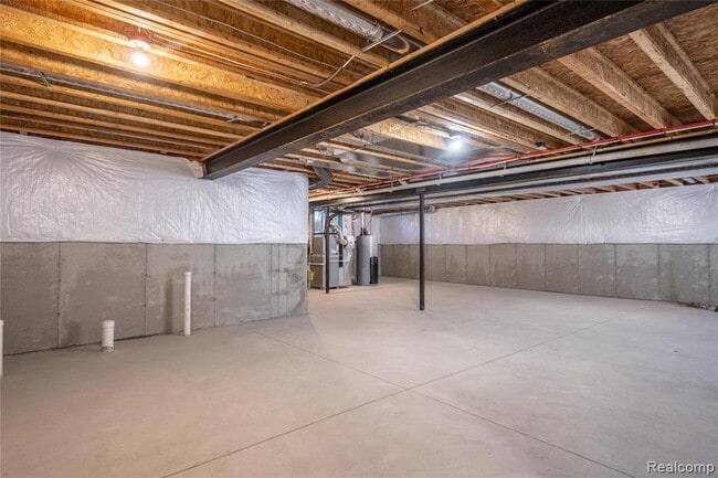 Building Photo - 5344 Birch Dr