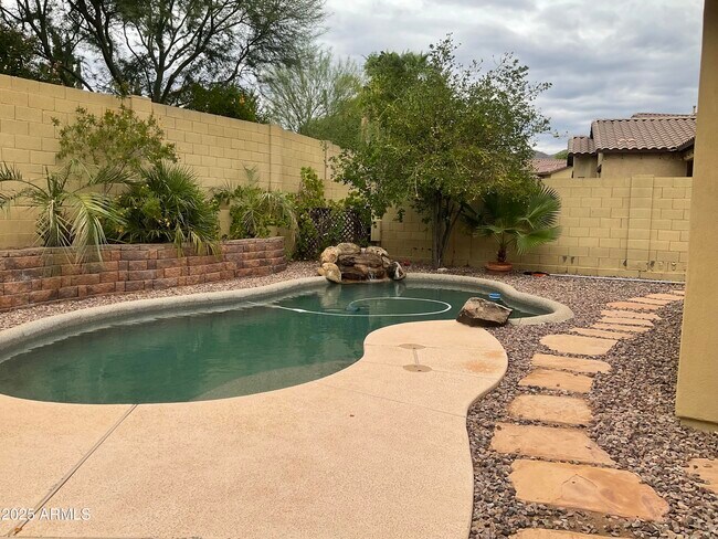 Building Photo - 20893 W Cora Vista