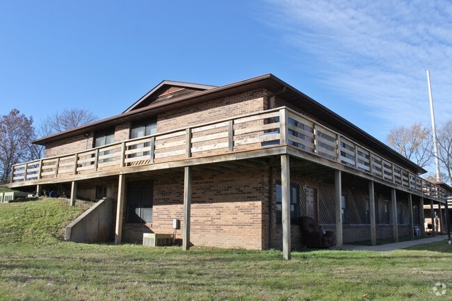 Building Photo - 1021 Gray Summit Spur