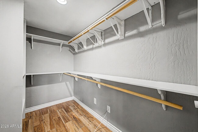 Building Photo - 1340 E Donner Dr