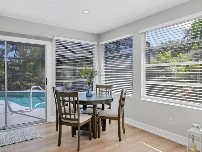 Building Photo - 2428 Whippoorwill Cir