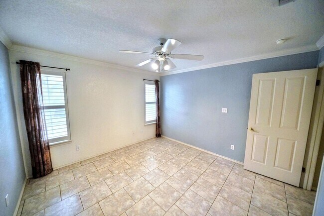 Building Photo - Executive Home in Greenshire with Luxurious Updates and Spacious Outdoor Living - Agent Commissio...