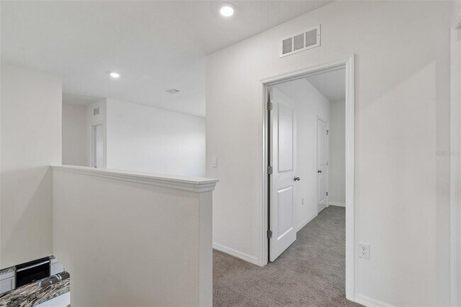 Building Photo - 8454 Ender Hls Dr