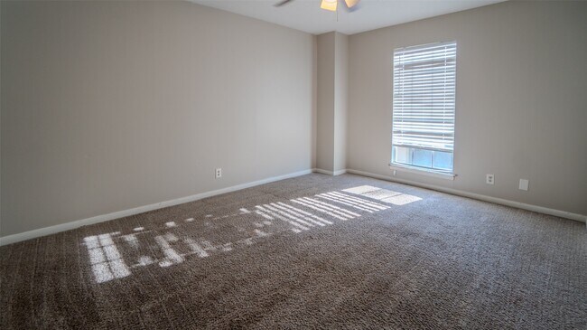 Building Photo - 5507 Slashwood Ln