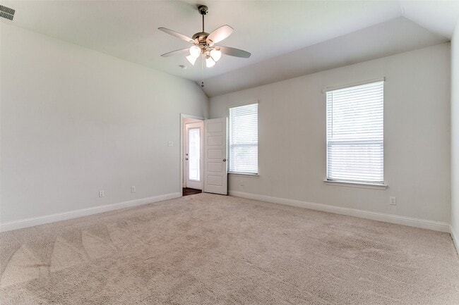 Building Photo - 3701 Trillium Dr