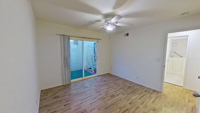Building Photo - 5022 Hemlock