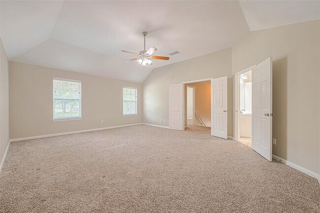 Building Photo - 1618 Savannah Dr