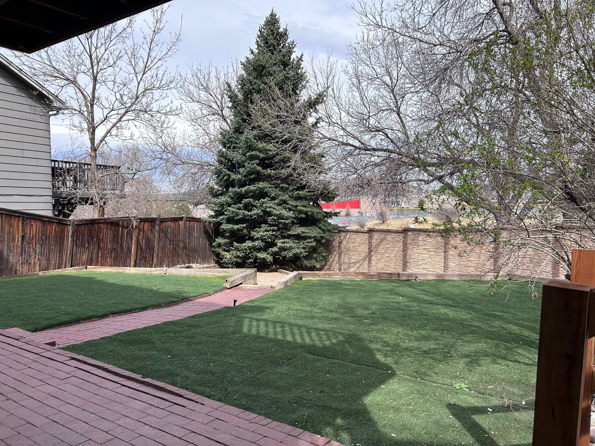 Building Photo - 4922 N Silverlace Dr