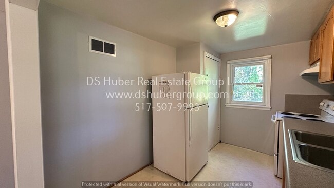 Building Photo - 5620 Joshua St
