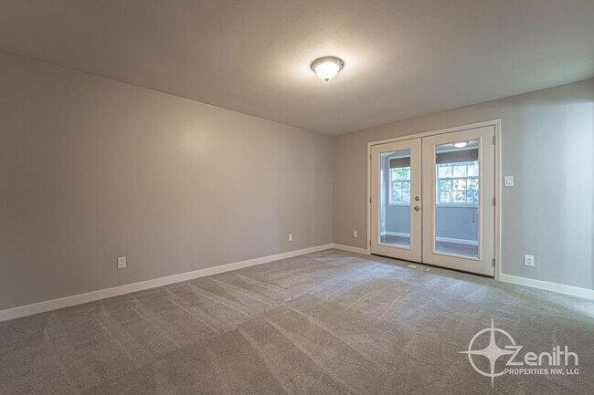 Building Photo - 1701 SE 123rd Ave