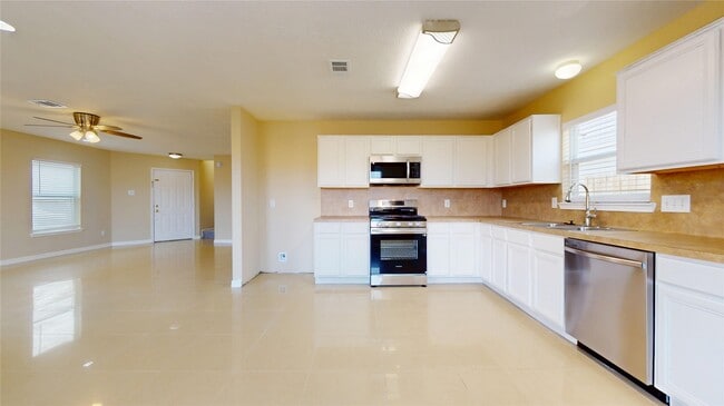 Building Photo - 20530 Fairworth Pl Ln