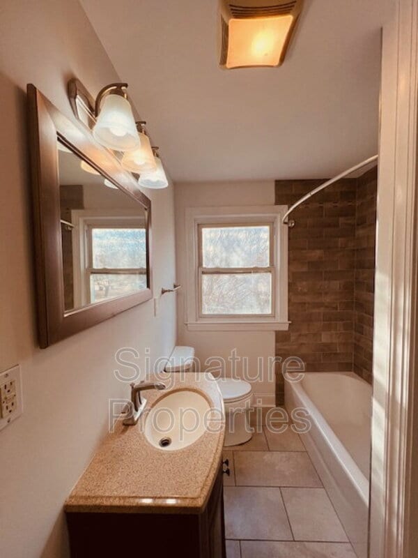 Building Photo - 936 Weaver Ave