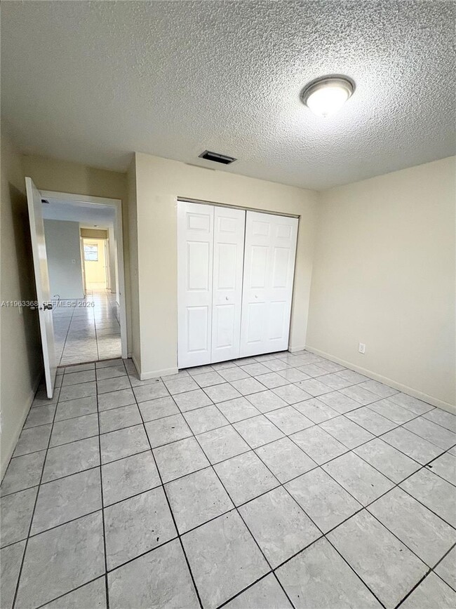 Building Photo - 813 SW 10th St