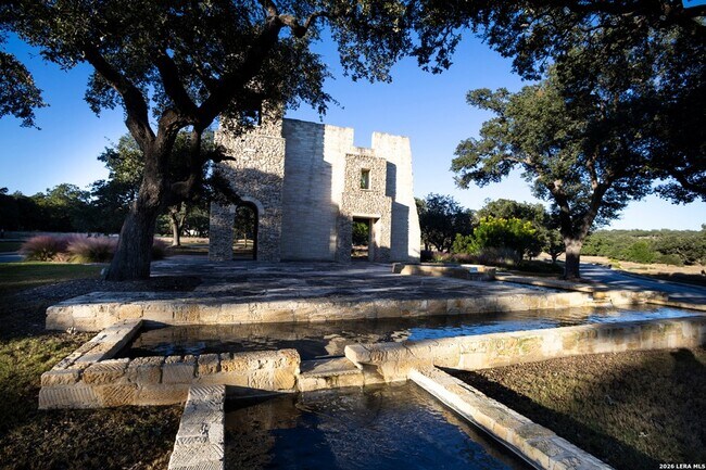 Building Photo - 226 Vizcaya