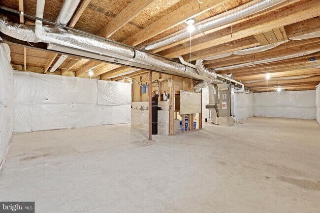 Building Photo - 4001 Mossy Bank Ln
