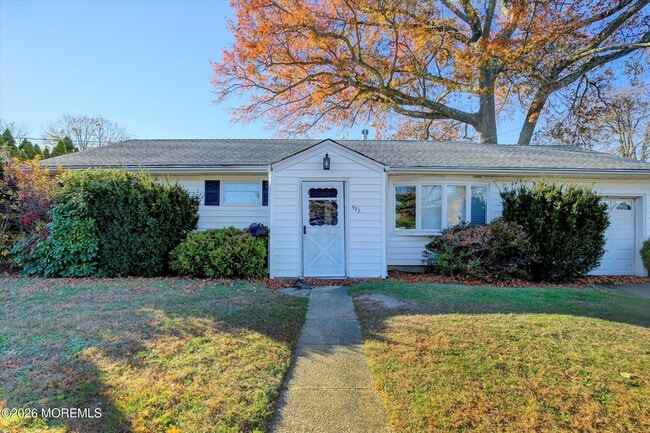 Building Photo - 972 Woodgate Ave