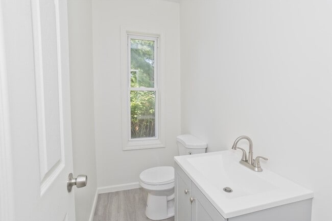 Building Photo - 22 Highland Ave