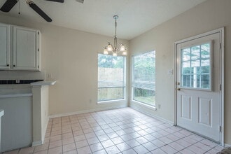 Building Photo - 17030 Macleish Dr