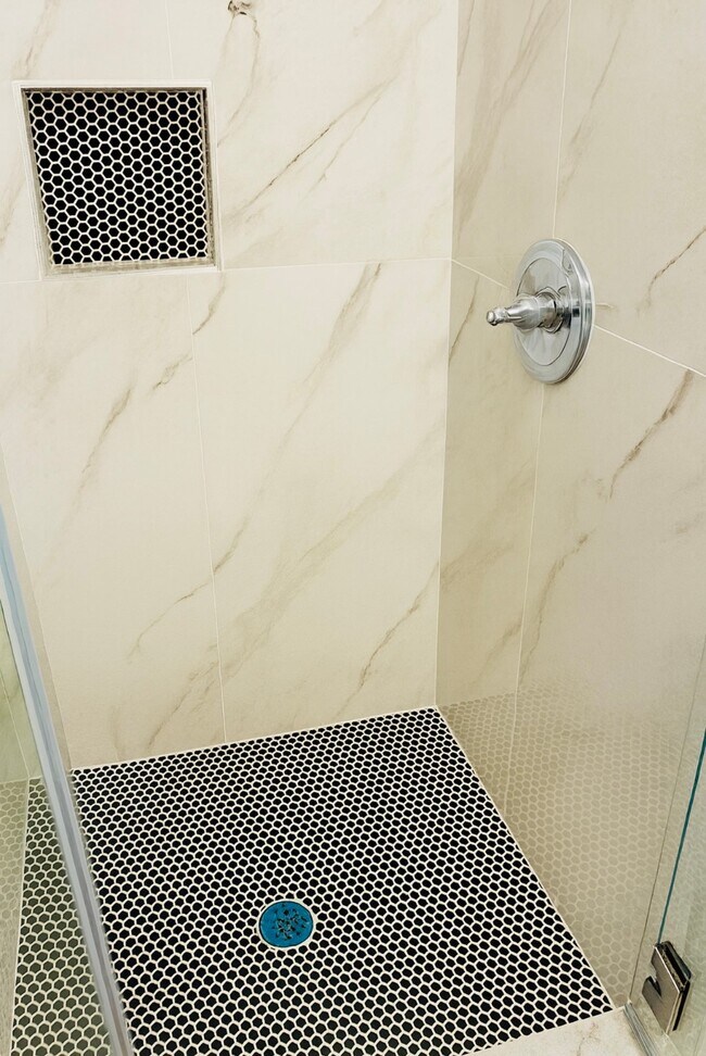 Building Photo - 8131 St Louis St