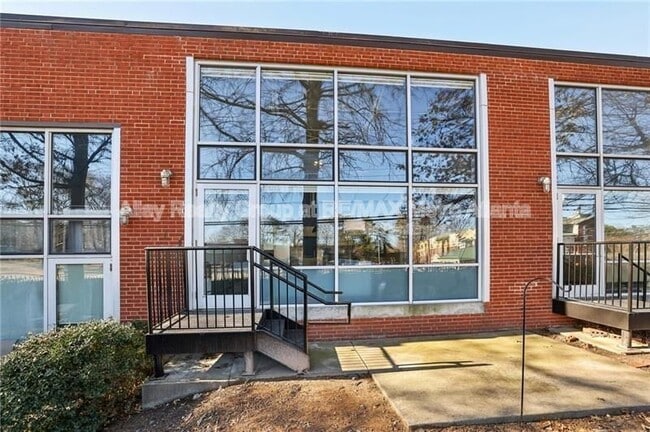 Building Photo - 5200 Peachtree Rd
