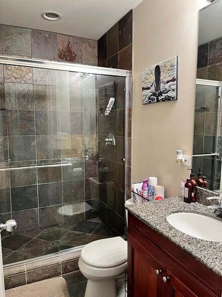 Building Photo - 1909 S State St