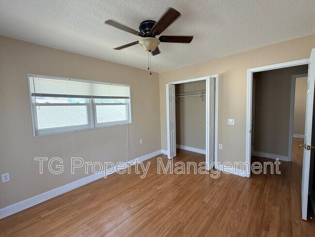 Building Photo - 342 Tarpon Ave