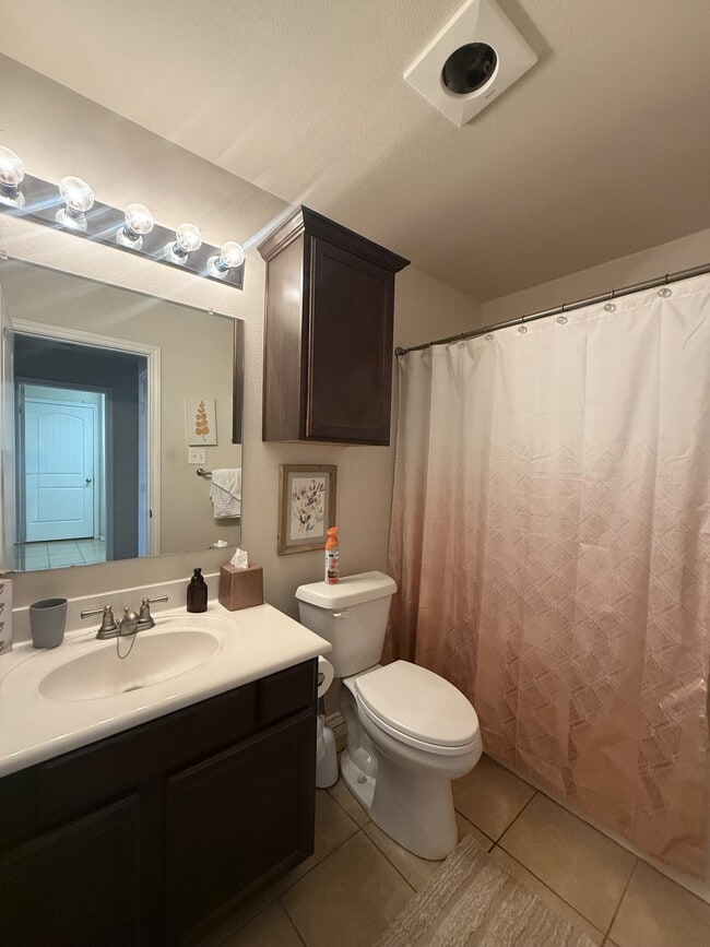 Building Photo - 6914 95th St