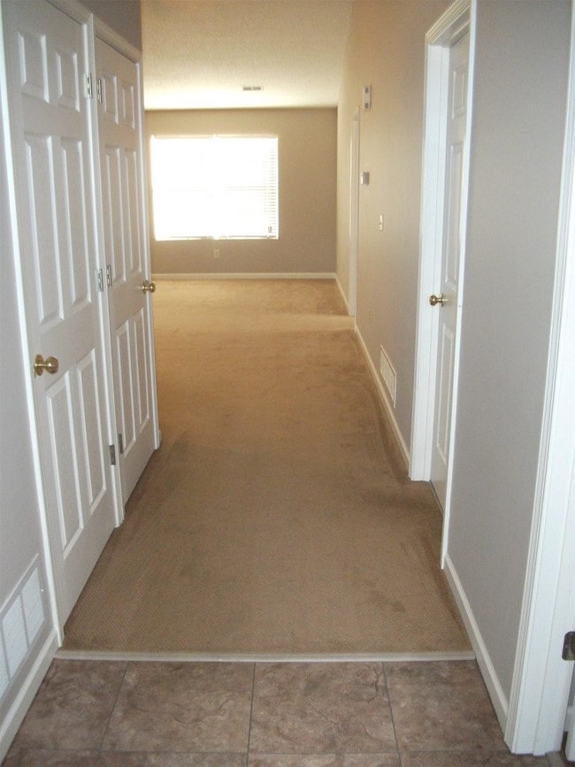 Building Photo - 2901 Russel Ct