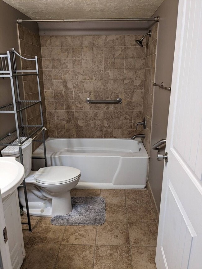 Building Photo - 4414 Salto Sierra Wy
